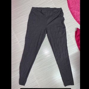 gray leggings